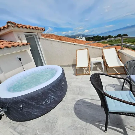 Sea View With Terrace Near The Apartment *